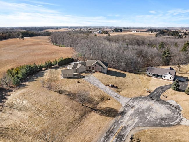 3201 Rolling Hills Dr, House other with 4 bedrooms, 3 bathrooms and null parking in Manitowoc WI | Image 4