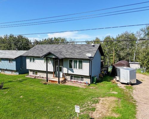 4614 46 Avenue, Fort Vermilion, AB, T0H1N0 | Card Image
