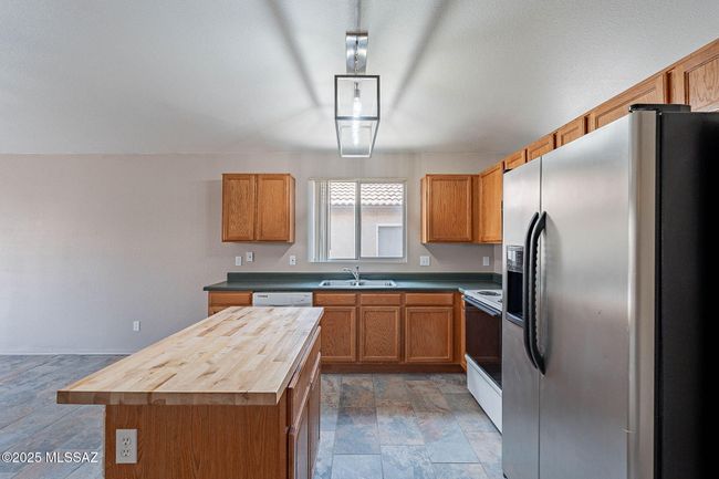 18-web-or-mls- Holly Berry-16 | Image 8