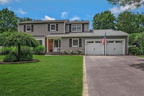 5 Whitman Ct, Huntington, NY, 11743-2546 | Card Image