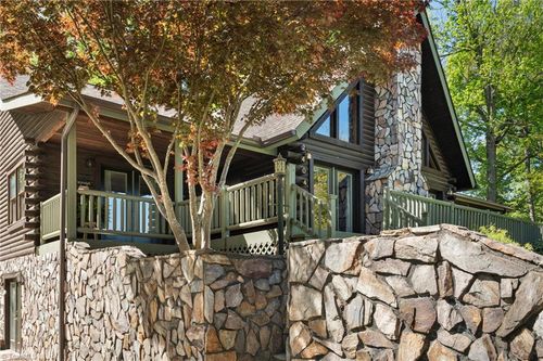 2404 Hunters Ridge Dr, Pleasant Garden, NC, 27313-9529 | Card Image