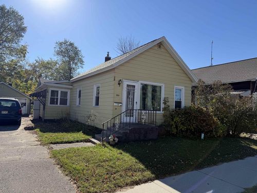 1133 Garfield Avenue, Marinette, WI, 54143 | Card Image