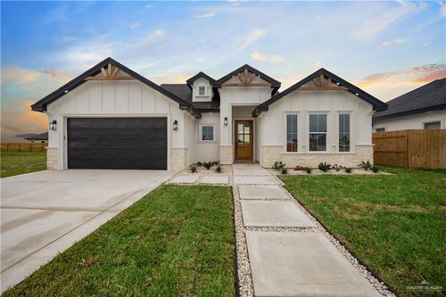 556 Demi St, Edinburg, TX, 78542-8118 | Card Image
