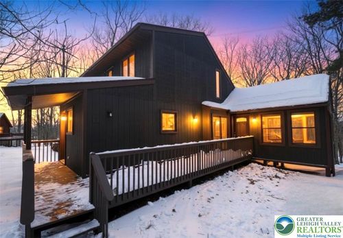 103 Ashley Ct, Bushkill, PA, 18324-7796 | Card Image