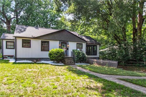 820 Brent St, Winston-Salem, NC, 27103-3810 | Card Image