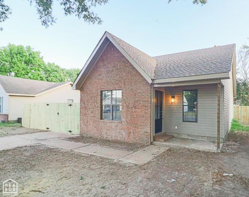 124 Jennifer St, Trumann, AR, 72472-3700 | Card Image