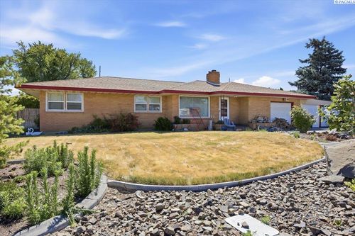 20 N Neel St, Kennewick, WA, 99336-2813 | Card Image