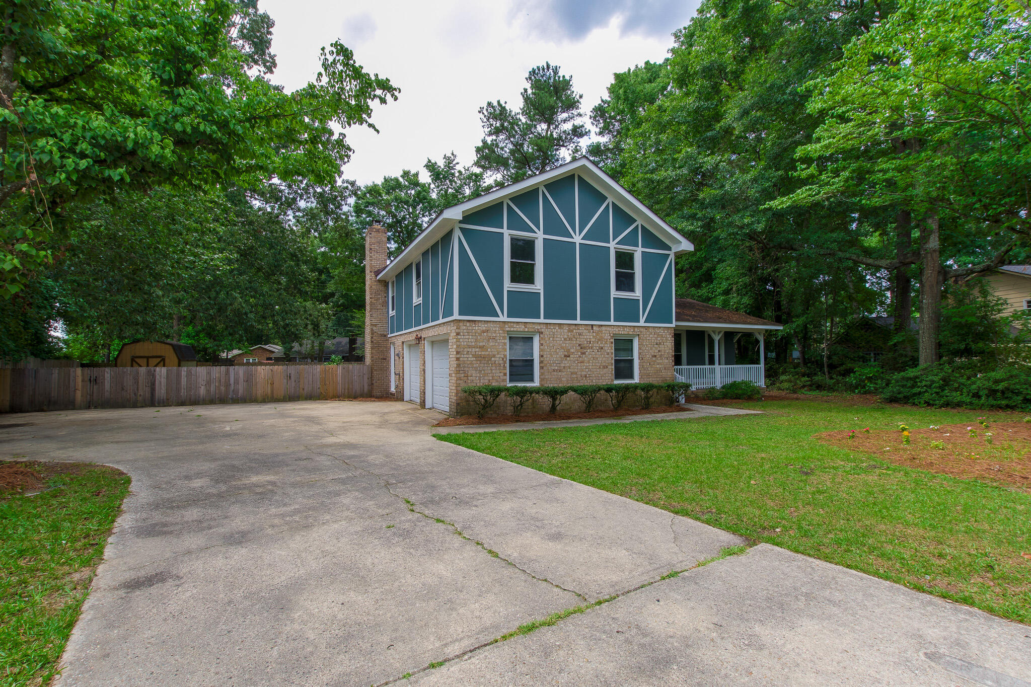 Foxcroft Ln, Summerville, SC 29485