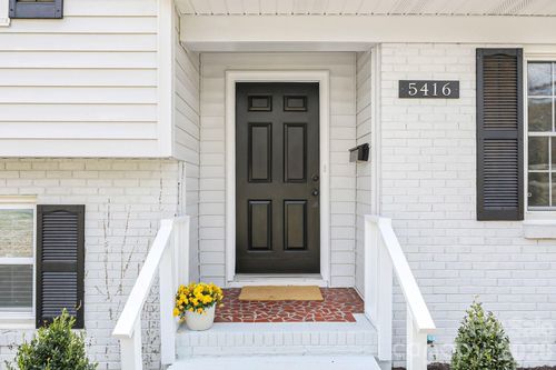 5416 Grafton Dr, Charlotte, NC, 28215-3147 | Card Image