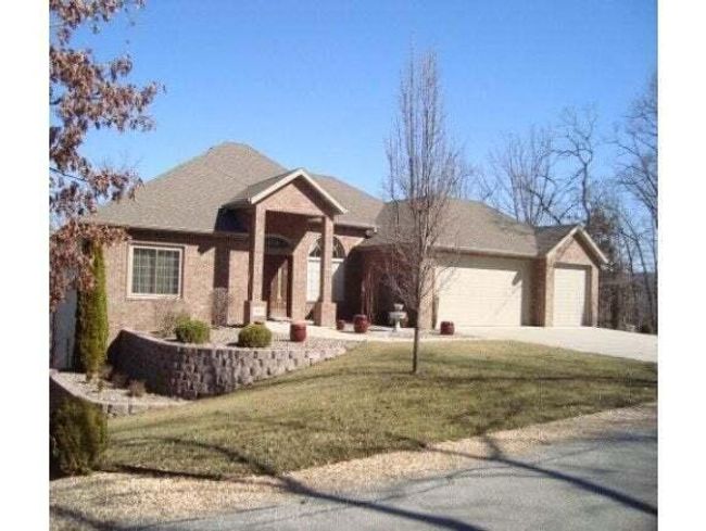 Estate Home to the East of Lot 11 | Image 9