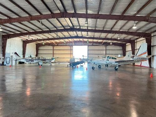 hngr-2100-1650 Airport Dr, Cleburne, TX, 76033-7877 | Card Image