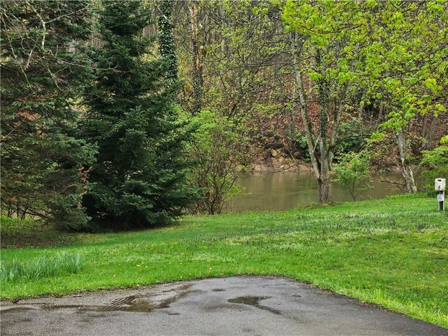 657 Kiester Rd, House other with 3 bedrooms, 2 bathrooms and 3 parking in Slippery Rock PA | Image 5