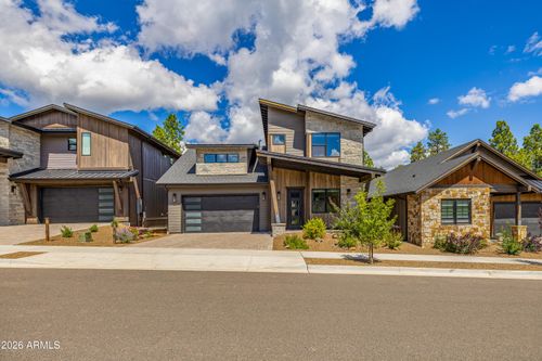 1818 E Magnolia Dr, Flagstaff, AZ, 86005-5601 | Card Image