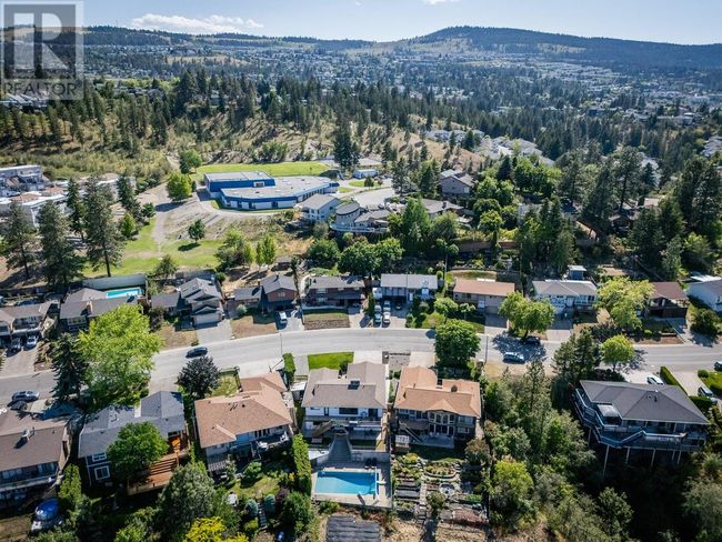 356 Gleneagles Dr, House other with 6 bedrooms, 5 bathrooms and 2 parking in Kamloops BC | Image 39