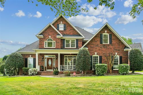 3001 Cardigan Ct, Matthews, NC, 28104-2981 | Card Image