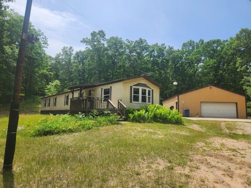 1593 W Centerline Rd, Baldwin, MI, 49304-8196 | Card Image