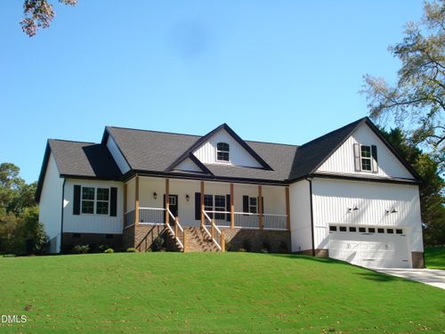 93 Big J St, Erwin, NC, 28339-9076 | Card Image