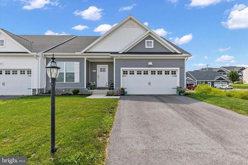 225 Ridge View Ln, HANOVER, PA, 17331-7466 | Card Image