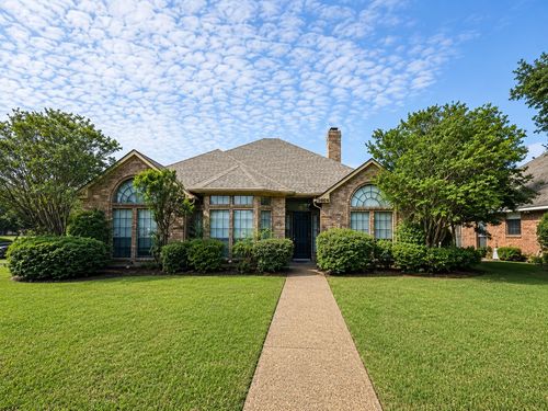 2564 Morning Glory Dr, Richardson, TX, 75082-2316 | Card Image