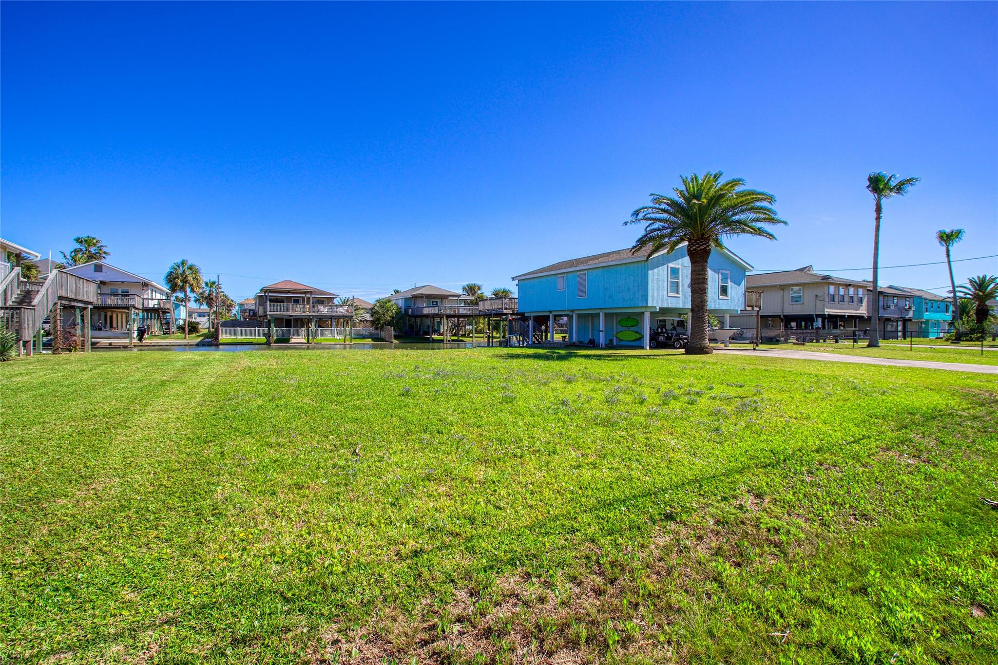 Land in Galveston 2