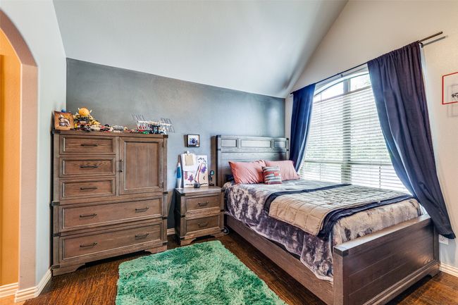 3 of 3 upstairs bedrooms with en-suite bath | Image 33
