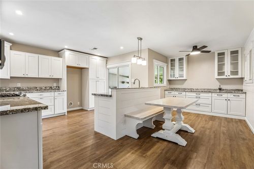 11003 Lindesmith Ave, Whittier, CA, 90603-3223 | Card Image