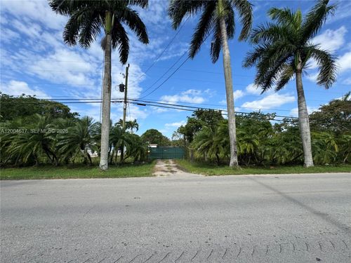 24000 Sw 167th Ave, Homestead, FL, 33031-1394 | Card Image