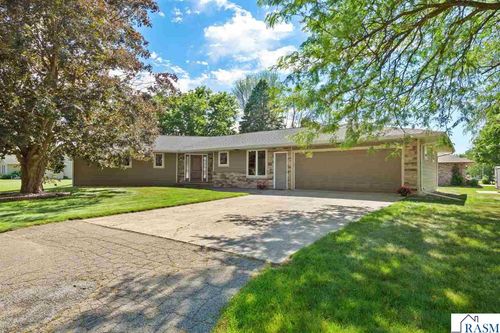 203 2nd Avenue Se, Geneva, MN, 56035 | Card Image