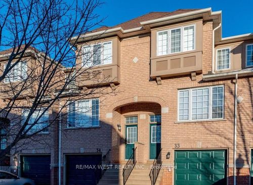 33-3020 Cedarglen Gate, Mississauga, ON, L5C4S7 | Card Image