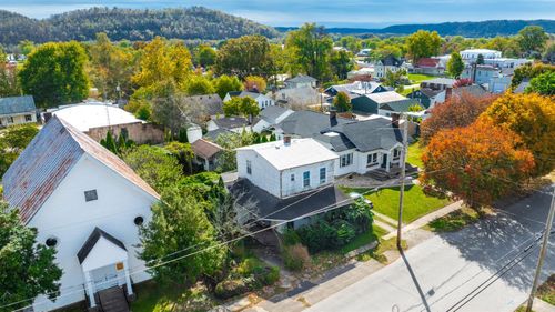 312 E 8th St, Manchester, OH, 45144-1312 | Card Image