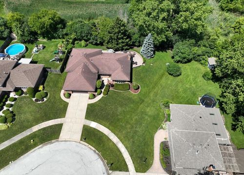 13332 Medina Dr, Orland Park, IL, 60462-1451 | Card Image