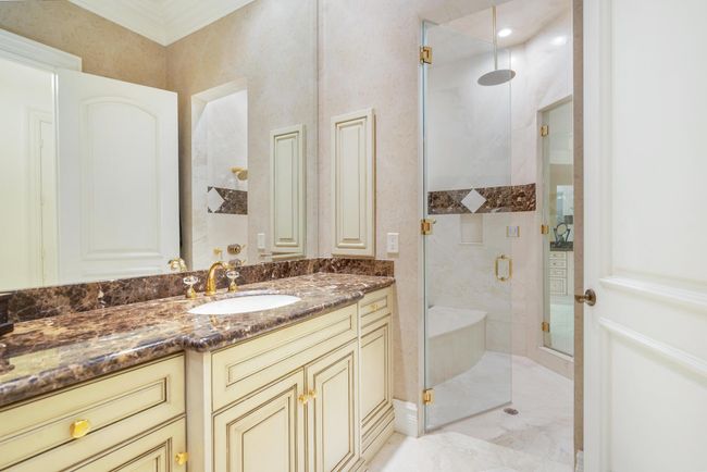 19223 Riverside Dr, House other with 5 bedrooms, 6 bathrooms and null parking in Tequesta FL | Image 32