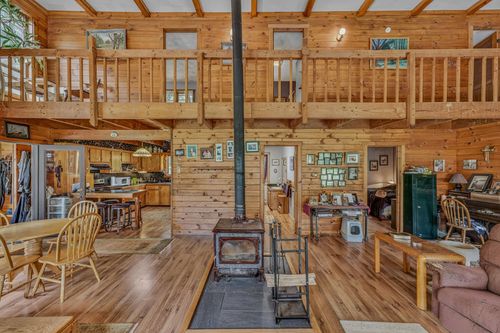 2054 Whitefield Rd, Bethlehem, NH, 03574-4032 | Card Image