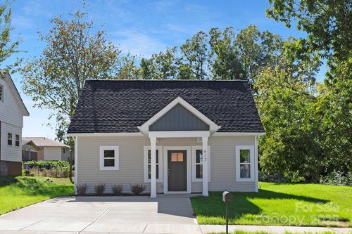 617 W Horah St, Salisbury, NC, 28144-4121 | Card Image