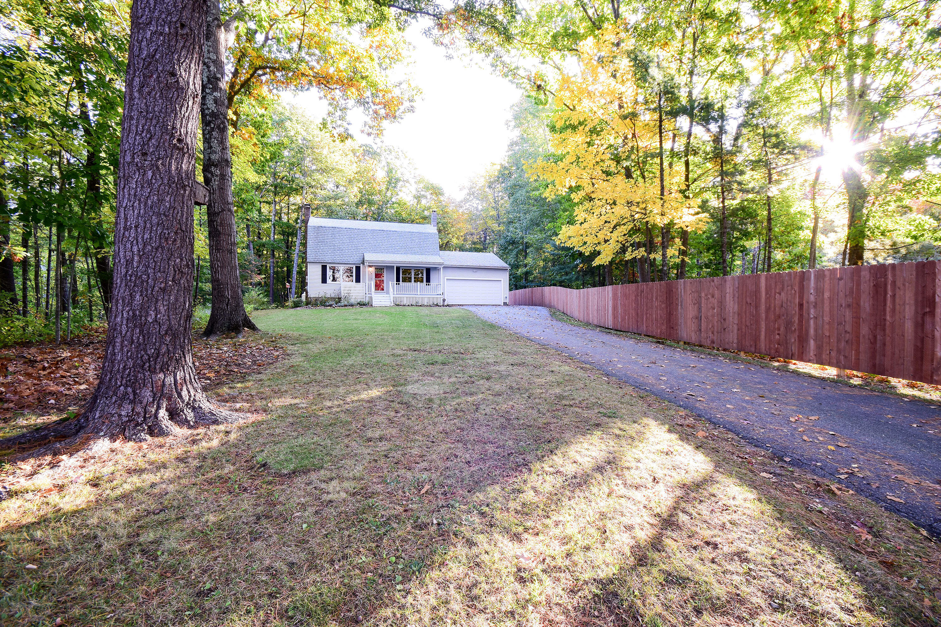 Ledgewood Dr, Falmouth, ME 04105