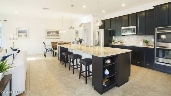 Model home - actual features may vary. | Image 4