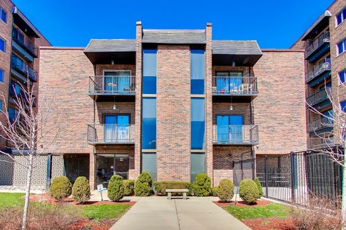 201c-7908 W North Ave, Elmwood Park, IL, 60707-3542 | Card Image
