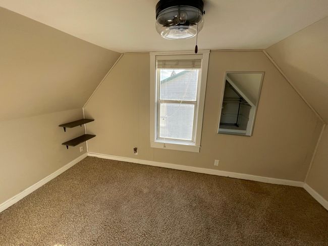 Upper level Bedroom | Image 27
