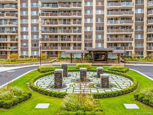 ste-1p-18 215th St, Bayside, NY, 11360-2110 | Card Image