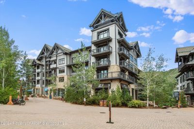 UNIT-3305-AND-3307 - 110 Carriage Way, Condo with 2 bedrooms, 2 bathrooms and null parking in Snowmass Village CO | Image 1