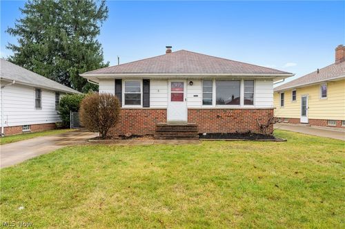 12304 Orme Rd, Garfield Heights, OH, 44125-4319 | Card Image