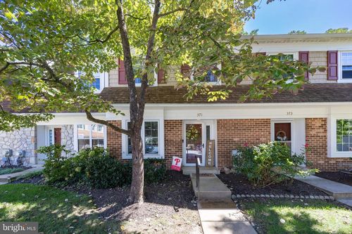 165-371 Saybrook Ln, WALLINGFORD, PA, 19086-6745 | Card Image