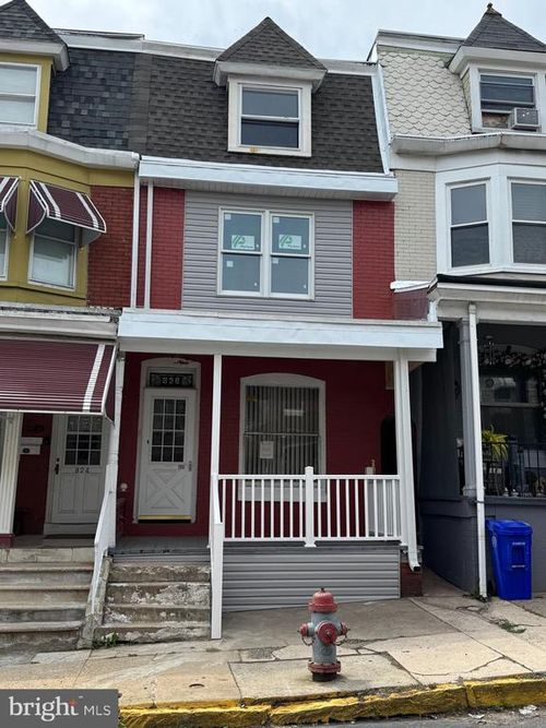 826 Pear St, READING, PA, 19601-2004 | Card Image