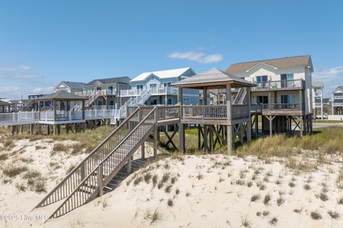 1280 New River Inlet Rd, N Topsail Beach, NC, 28460-9252 | Card Image