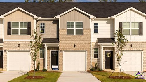 216 Kenmore Cir, Perry, GA, 31069-8001 | Card Image