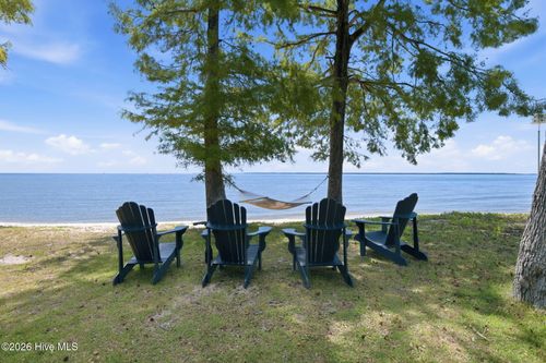 279 Wiggins Point Rd, Oriental, NC, 28571-9250 | Card Image