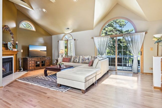 8252 N Caldwell Ave, House other with 4 bedrooms, 3 bathrooms and 2 parking in Niles IL | Image 24
