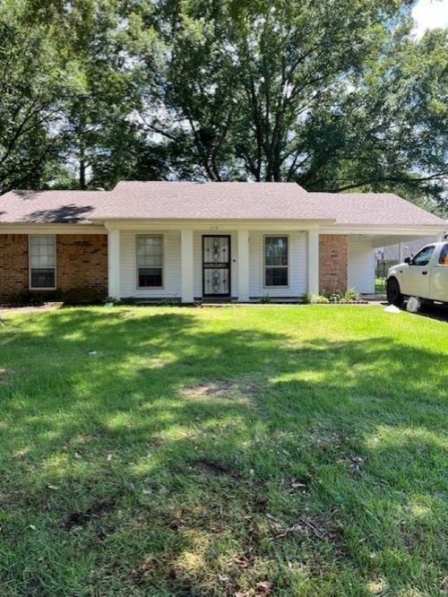 379 Easonwood Ave, Collierville, TN, 38017-1121 | Card Image
