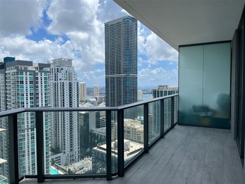unit-3911-1300 S Miami Ave, Miami, FL, 33130-4492 | Card Image