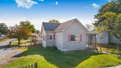 543 N East St, Tipton, IN, 46072-1430 | Card Image